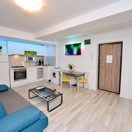 Shabbat Apartments Bukarest Exterior foto